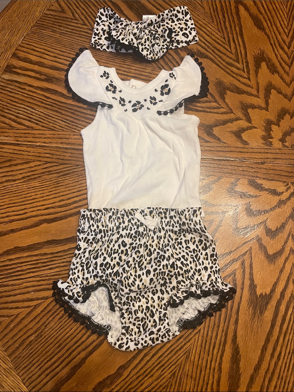 Rachel Zoe Infant Girl’s 3 Piece Leopard Outfit Size 6-9 Months